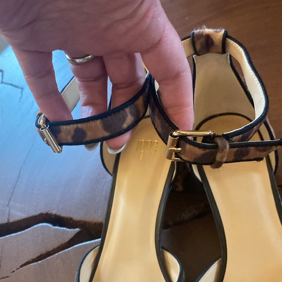 CAbi Leopard Print Ankle Strap Shoes/ Size 8.5 - Picture 5 of 9